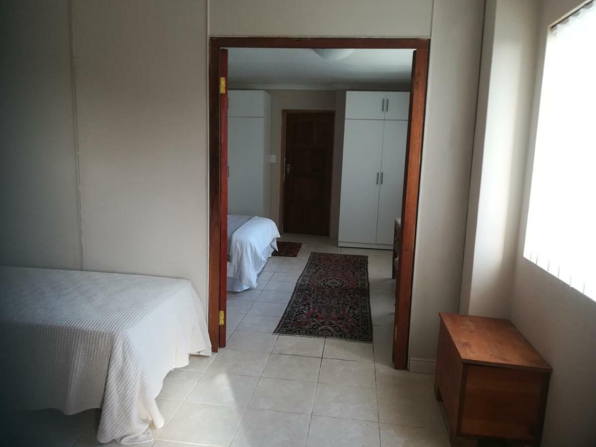 Daphne'S Place Apartment เฮอร์มานุส ภายนอก รูปภาพ